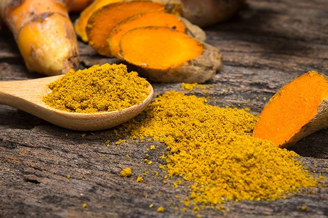 Woman Eats Turmeric Every Day – the Results Will Amaze You